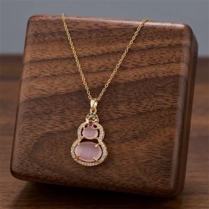 Single necklace